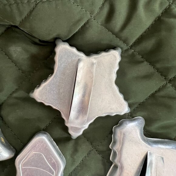 Vintage Aluminum Christmas Cookie Cutters (6) Great Condition Old Time Christmas - Picture 6 of 13